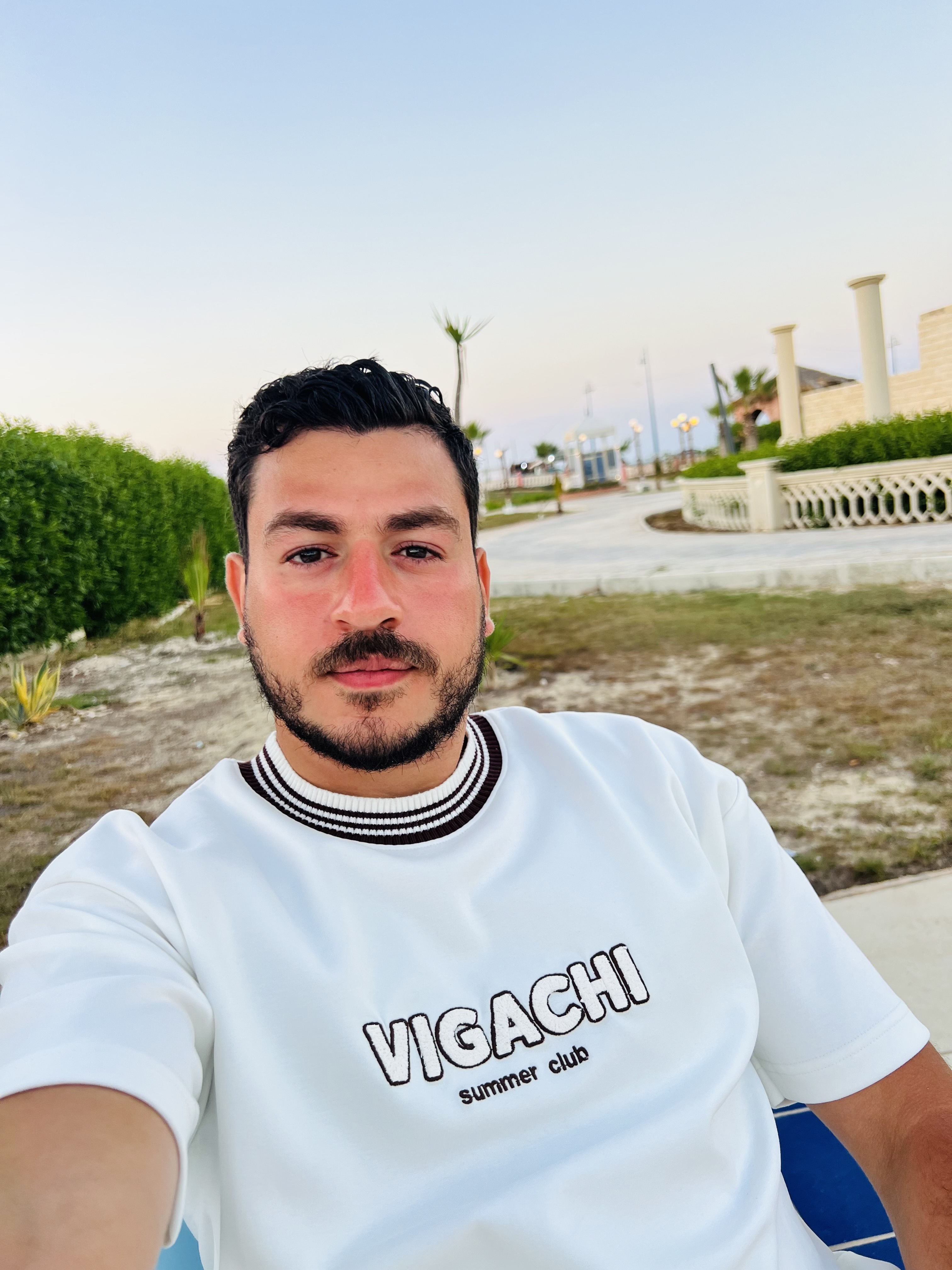مصطفي